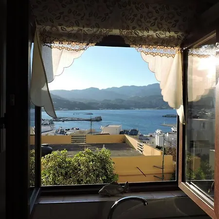 דירה Annissa קרפאטוס